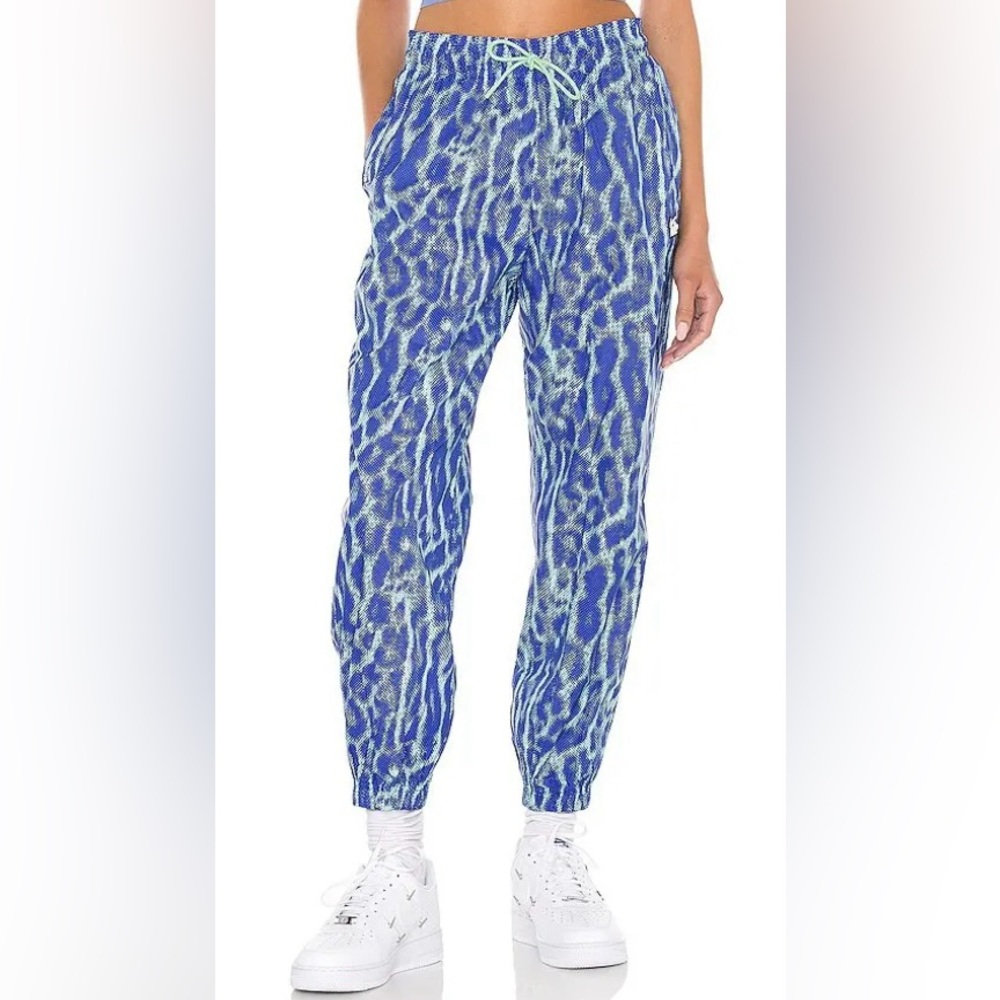 Nike sportswear woven animal print women’s blue/green Medium - Picture 2 of 9